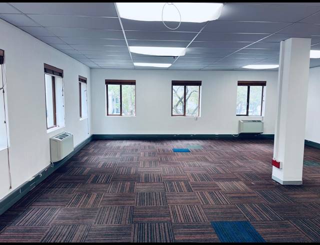 206M² OFFICE TO LET IN VORNA VALLEY